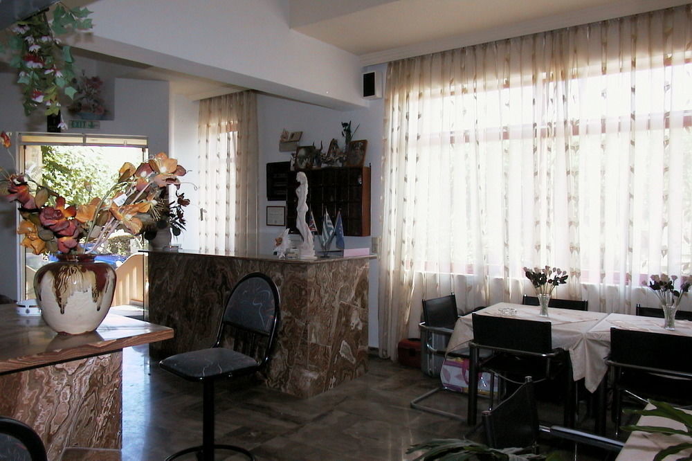 Labyrinth Hotel Georgioúpoli Extérieur photo